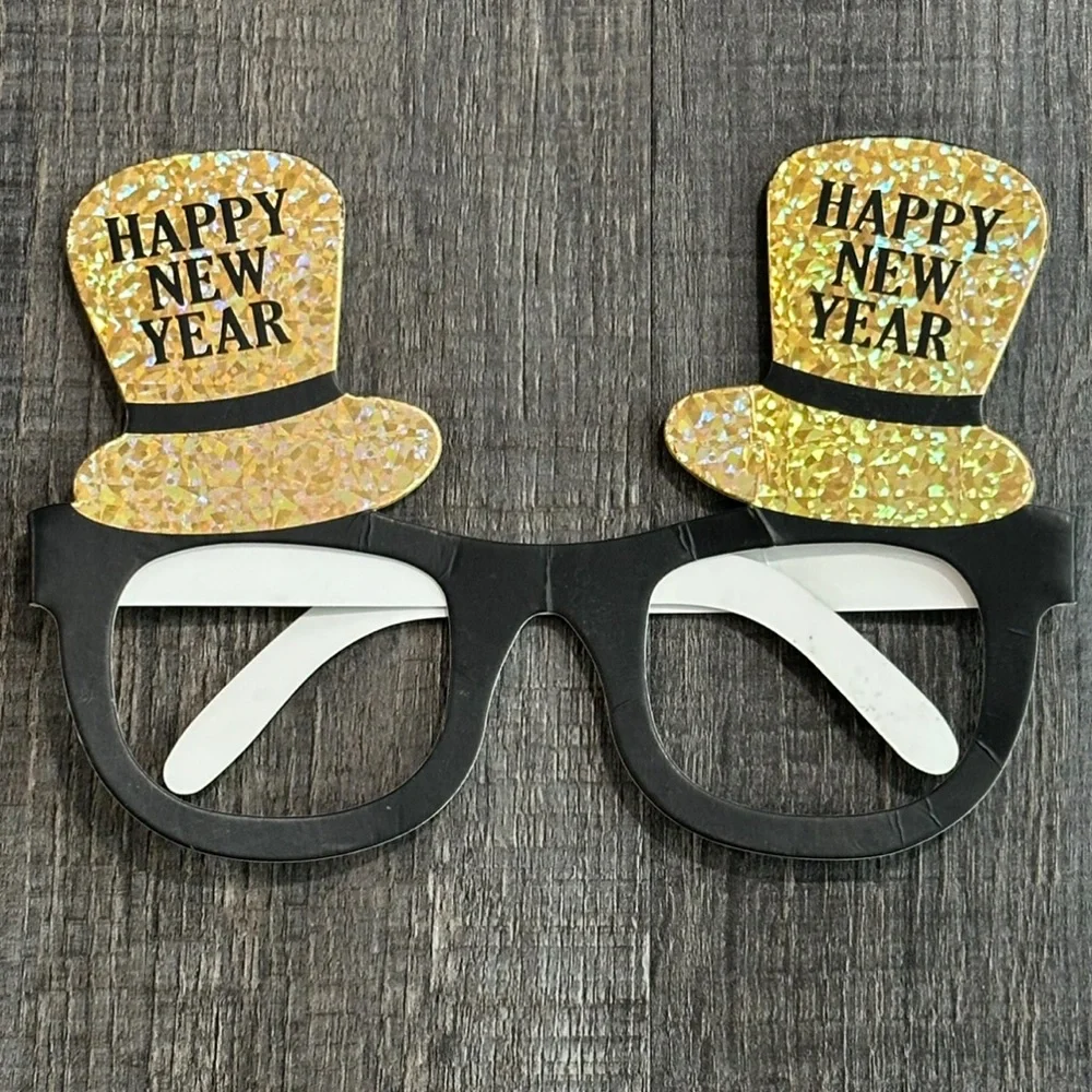 💞 Festive New Year Party Glasses - Black and Gold